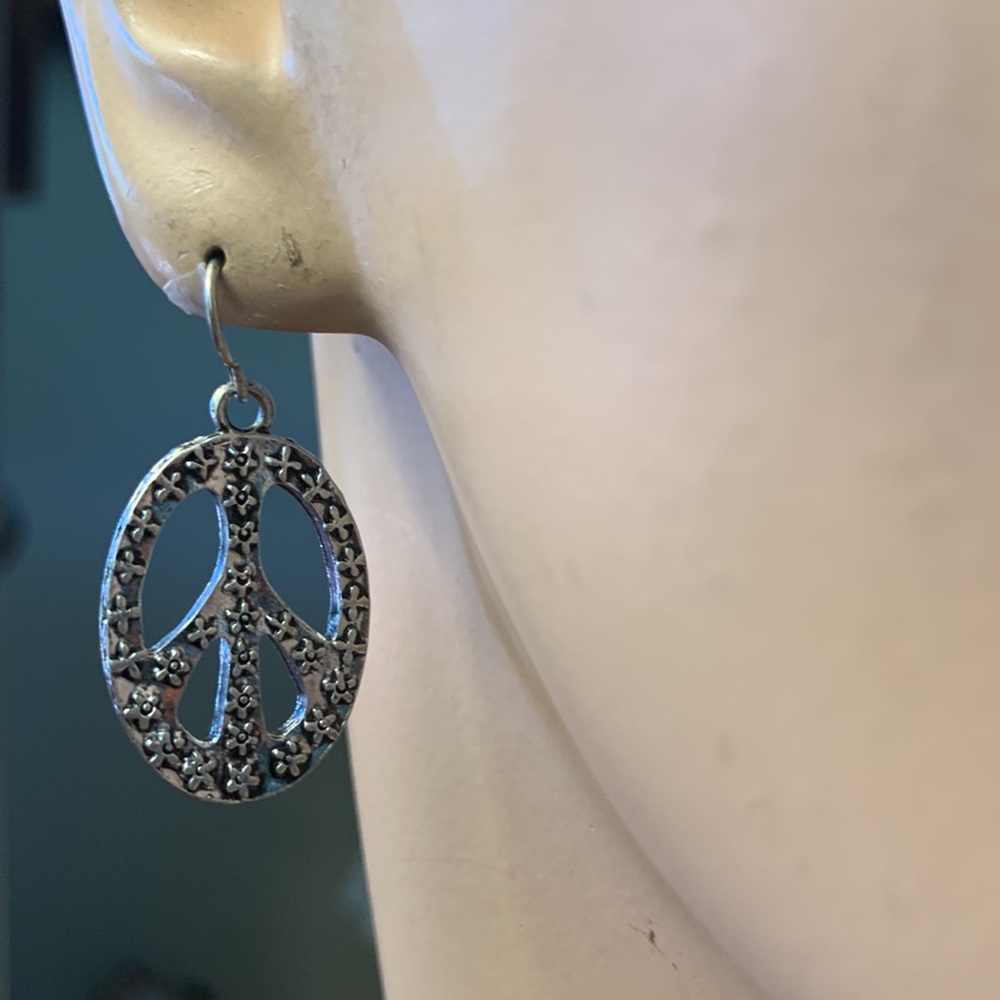 SILVERTONE PEACE SIGN SYMBOL EARRINGS